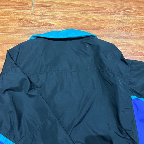 VINTAGE COLUMBIA JACKET - Picture 4 of 11
